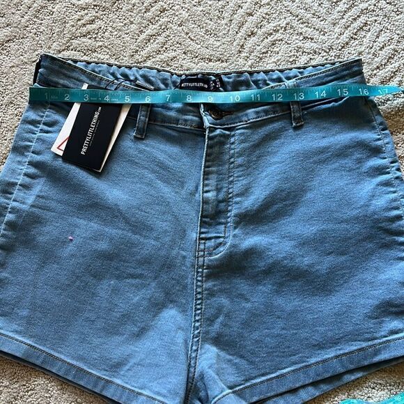 NWT PrettyLittleThing Shape Light Blue Wash Disco Denim Shorts Size 14 - Picture 11 of 12